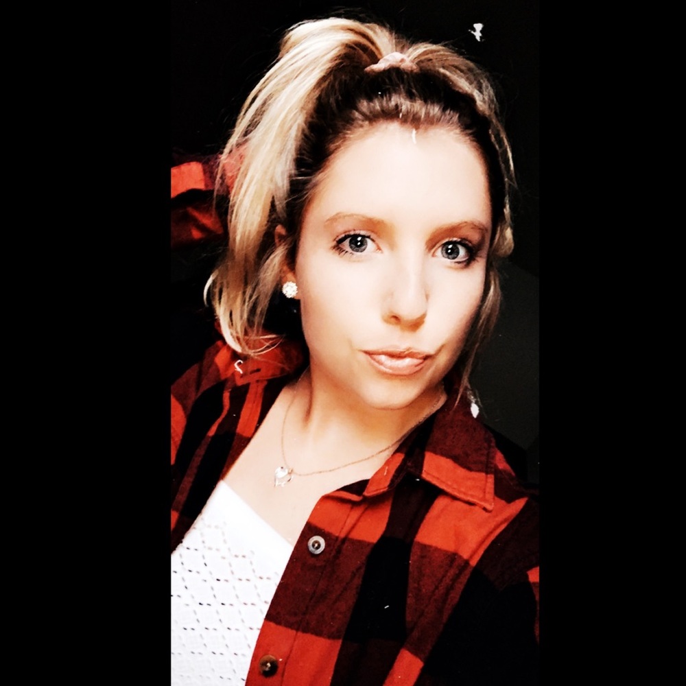 Meet your Posher, Mikayla